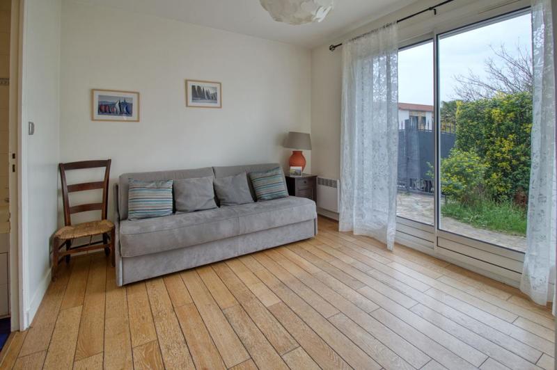 Maison - 225 m² - 8 pièces