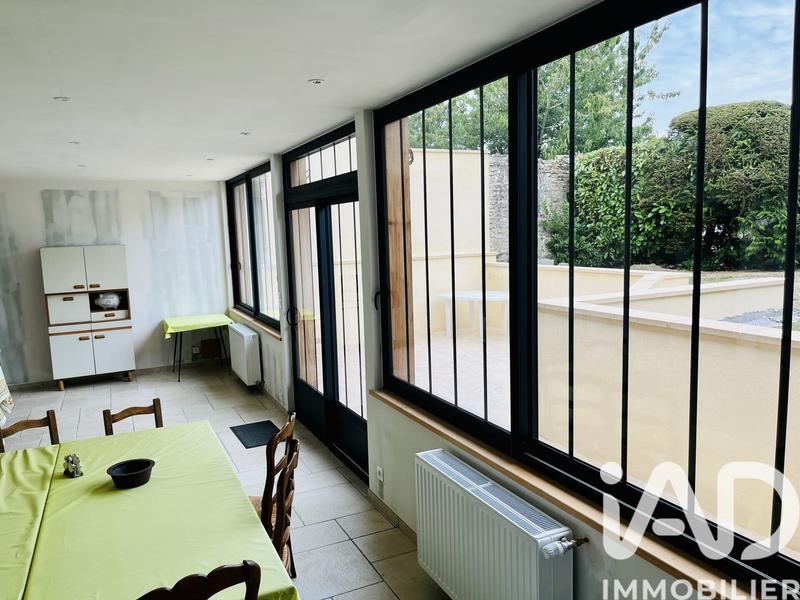 Maison - 260 m² - 7 pièces