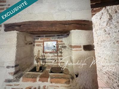 Maison - 225 m² - 8 pièces