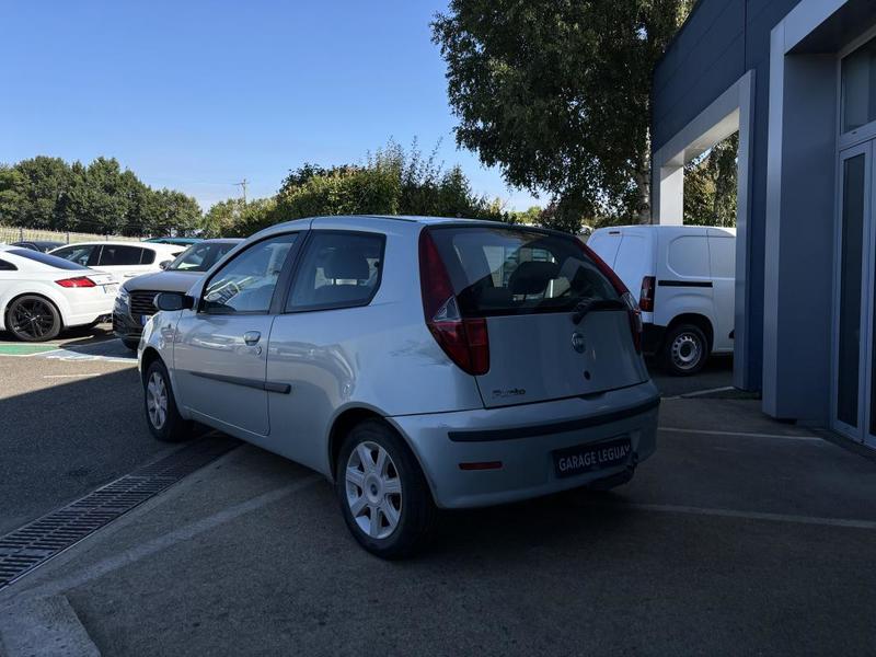 Fiat Punto 1.2 16v 80cv Emotion + Attelage