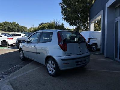 Fiat Punto 1.2 16v 80cv Emotion + Attelage