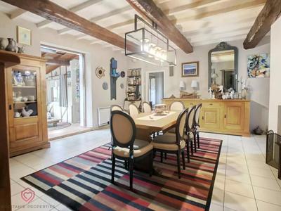 Maison en pierre - 170 m² - 5 pièces