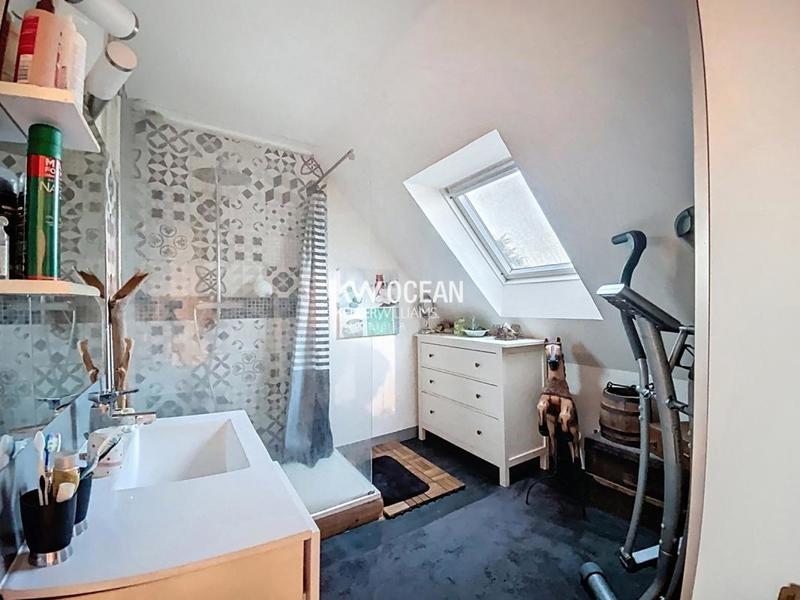 Maison - 176 m² - 8 pièces