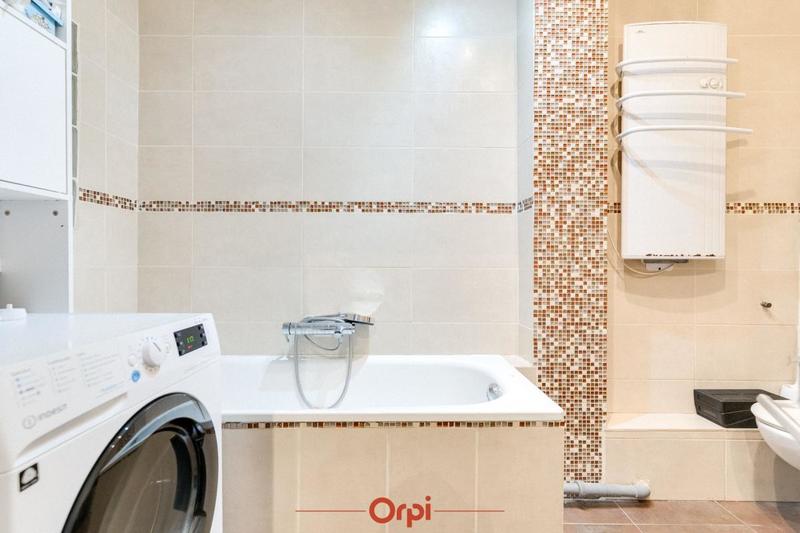 Appartement - 97 m² - 5 pièces