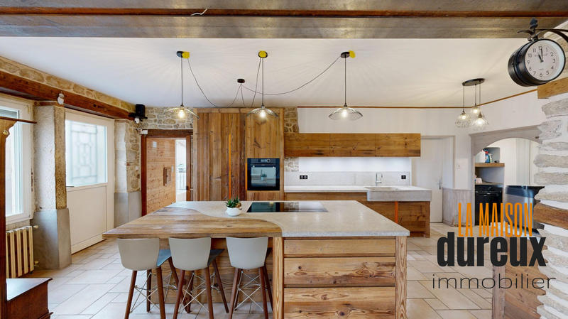 Maison ancienne - 170 m² - 6 pièces