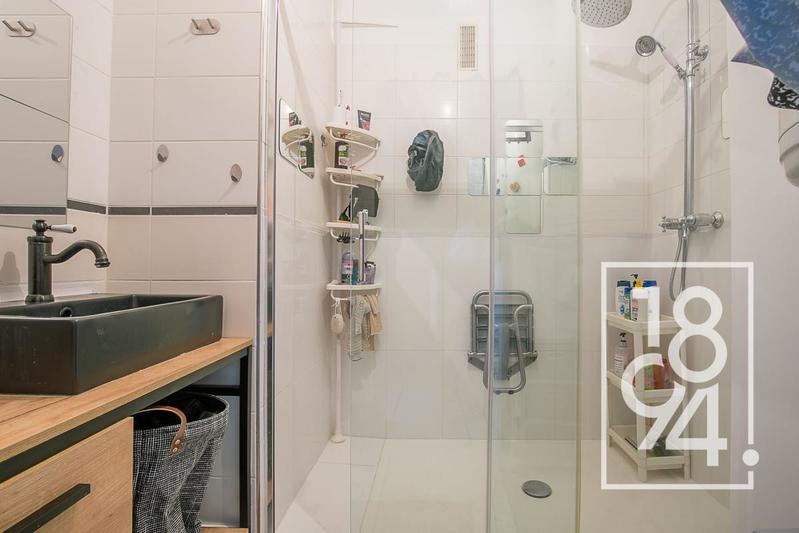 Appartement - 84 m² - 4 pièces