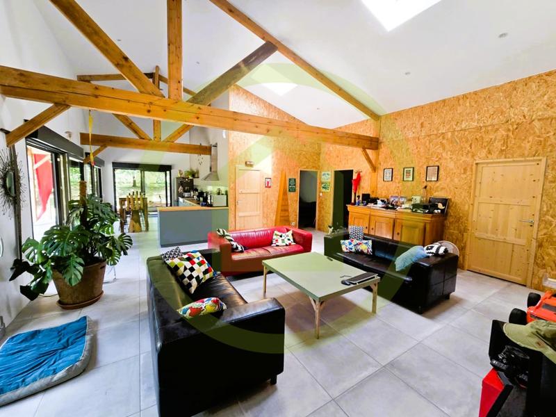 Maison - 157 m² - 6 pièces