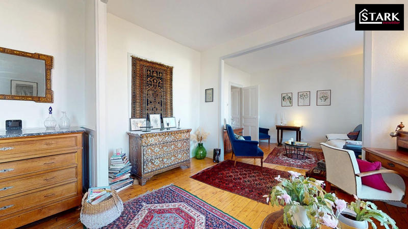 Appartement - 131 m² - 7 pièces