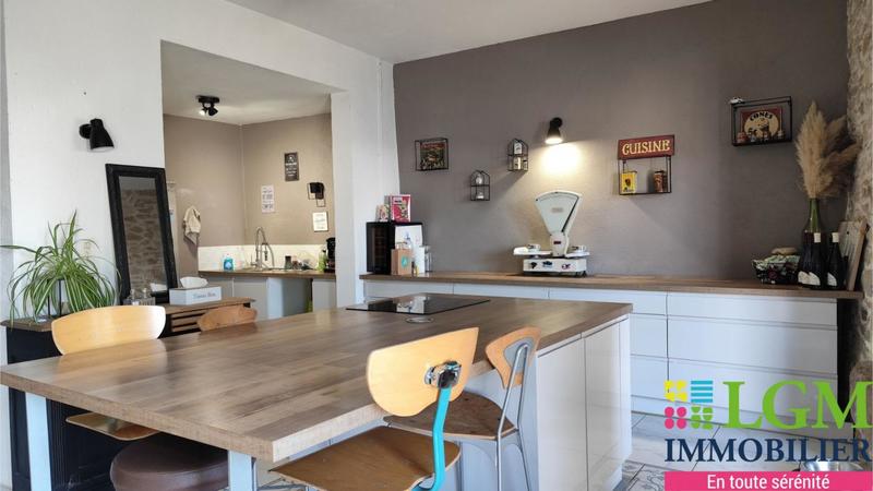 Maison ancienne - 227 m² - 6 pièces