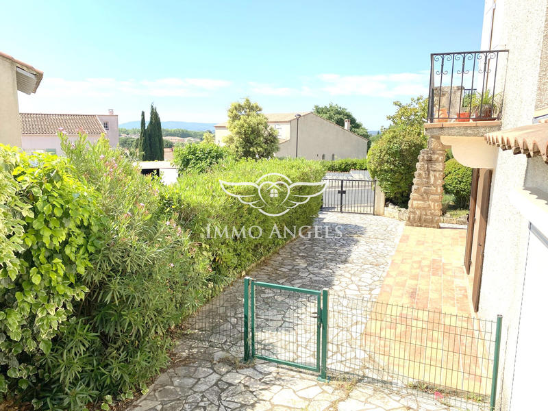 Maison - 213 m² - 7 pièces