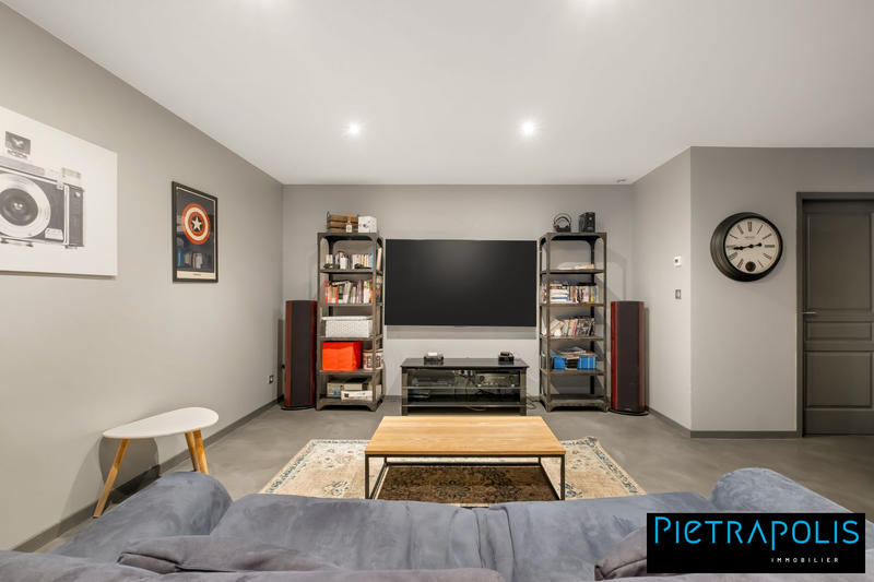 Maison contemporaine - 226 m² - 8 pièces