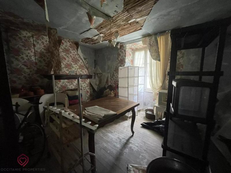 Maison de village - 360 m² - 6 pièces