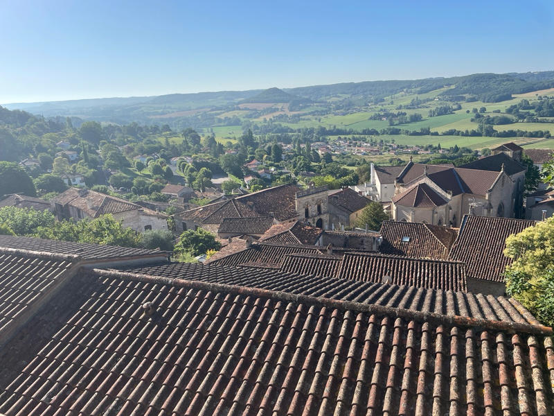 Maison - 330 m² - 13 pièces