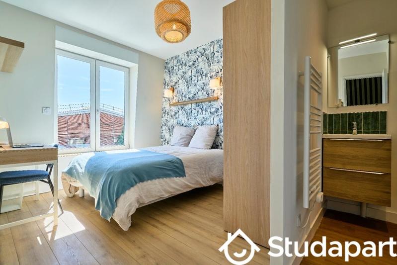 Chambre - 10 m² - 1 pièce