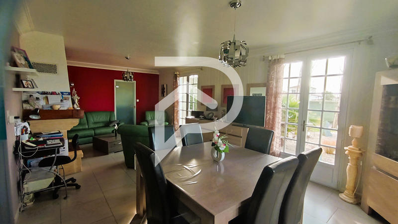 Maison - 101 m² - 4 pièces