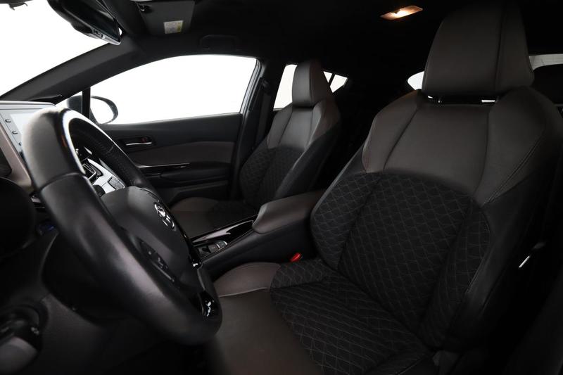 Toyota c-Hr 2.0 Hybride Distinctive 184 ch