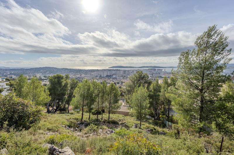 Maison - 250 m² - 5 pièces