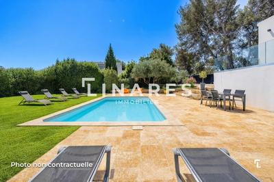 Maison - 156 m² - 5 pièces