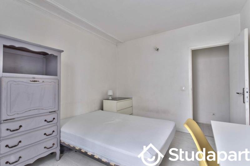 Chambre - 12 m² - 1 pièce