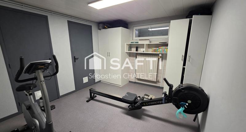 Maison - 185 m² - 7 pièces