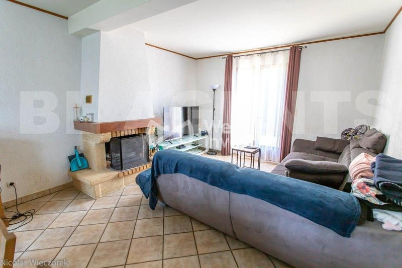 Maison - 90 m² - 6 pièces