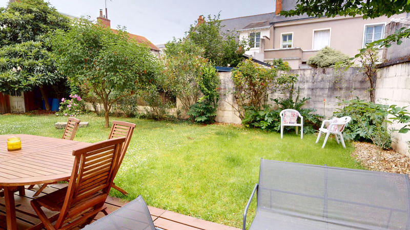 Maison - 168 m² - 7 pièces