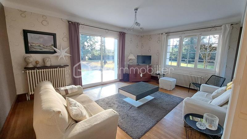 Maison - 160 m² - 8 pièces