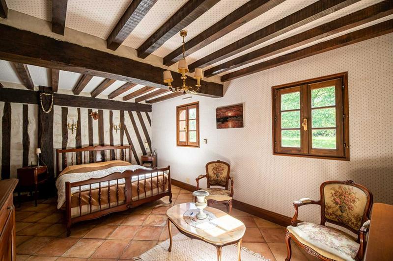 Maison - 180 m² - 6 pièces