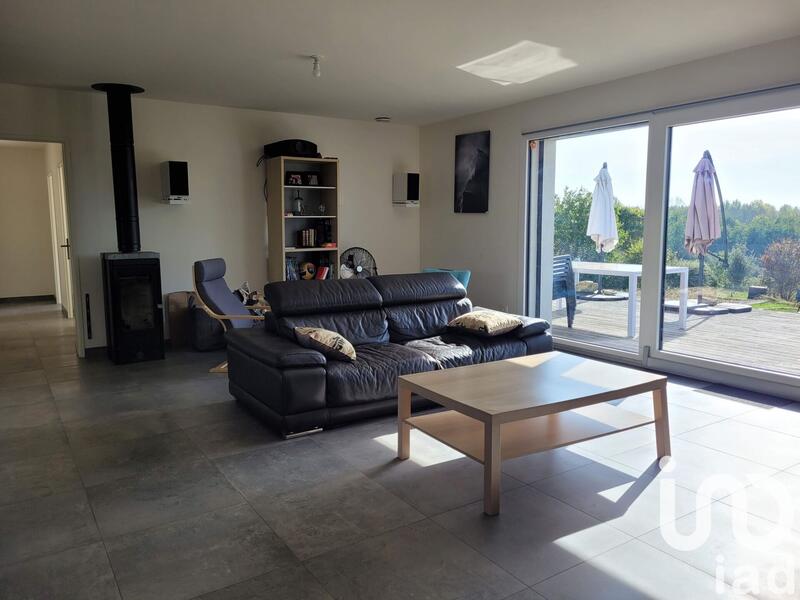 Maison - 137 m² - 5 pièces