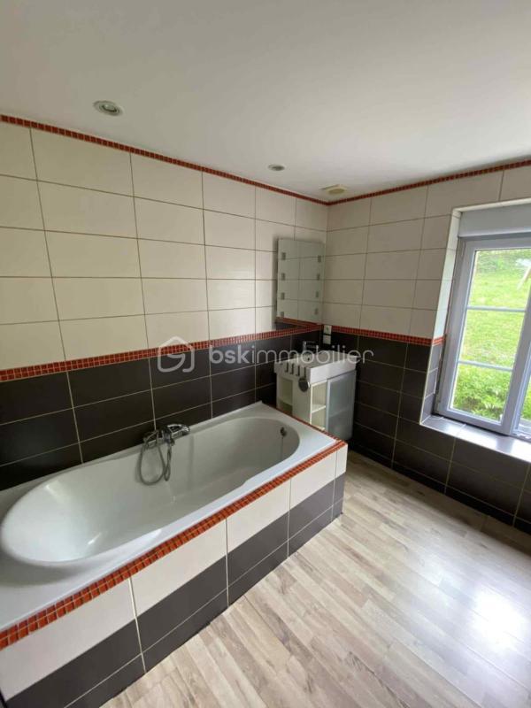 Maison - 137 m² - 7 pièces