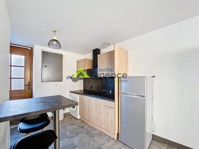 Studio - 24 m² - 1 pièce