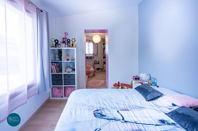 Maison - 180 m² - 8 pièces