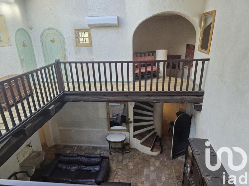 Maison - 232 m² - 7 pièces