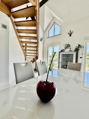 Maison - 187 m² - 6 pièces