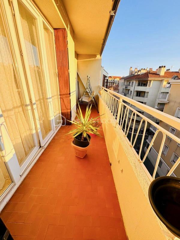 Appartement - 75 m² - 3 pièces