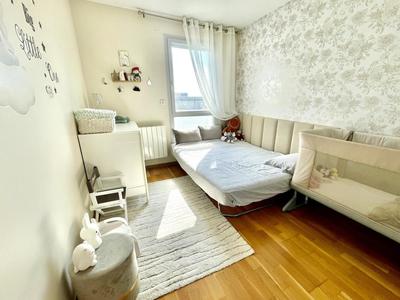 Appartement - 76 m² - 4 pièces