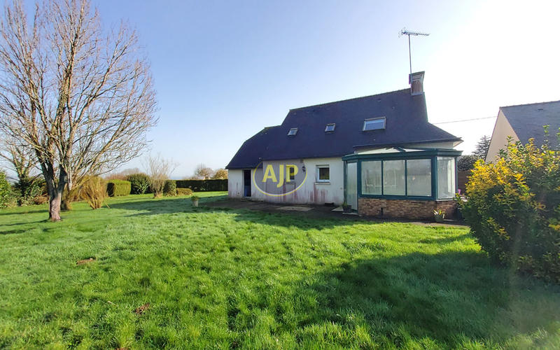 Maison - 88 m² - 6 pièces