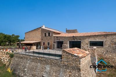 Propriété - 621 m² - 12 pièces