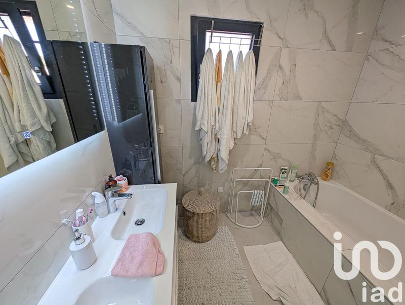 Maison - 190 m² - 5 pièces