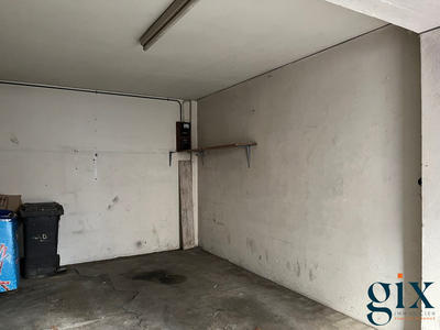 Parking / Garage - 15 m²