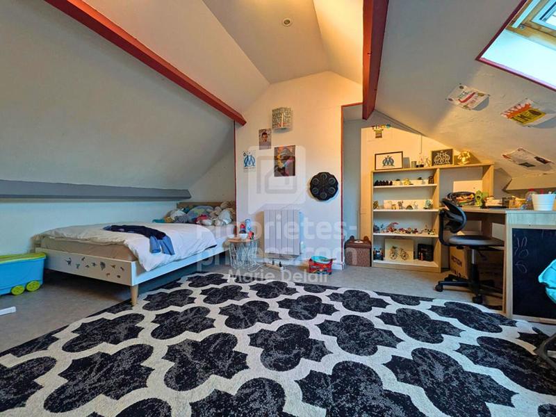 Maison - 121 m² - 6 pièces