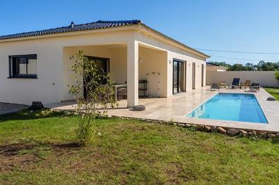 Villa - 137 m² - 4 pièces