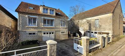 Maison - 108 m² - 6 pièces