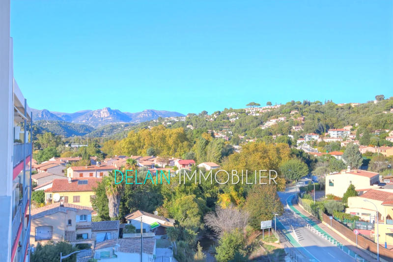 Appartement - 86 m² - 4 pièces