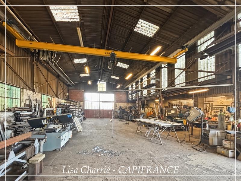 Bureau - 949 m² - 8 pièces