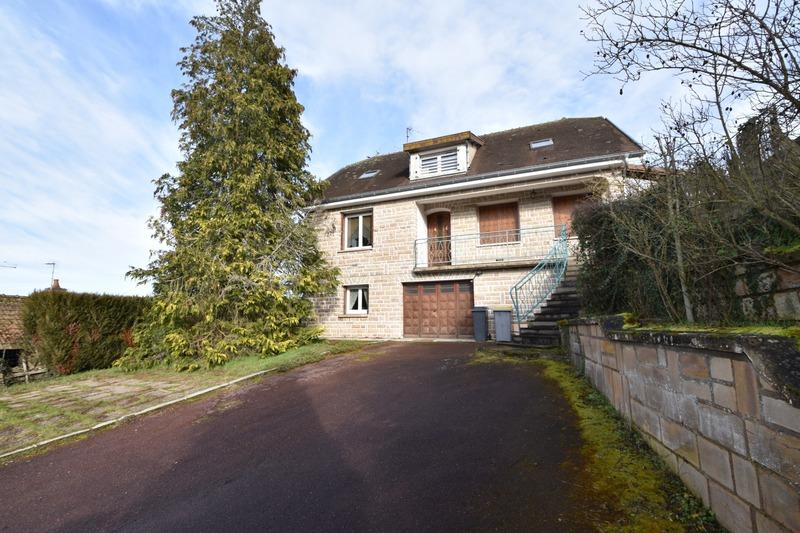 Maison - 139 m² - 7 pièces