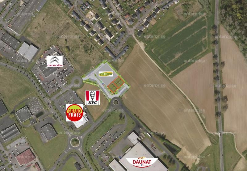 Local commercial - 709 m²