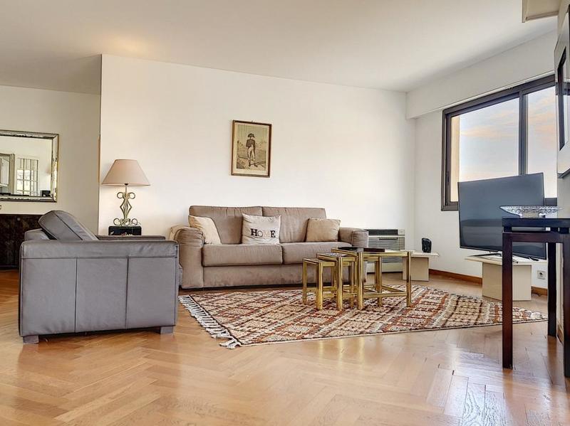 Appartement - 99 m² - 3 pièces