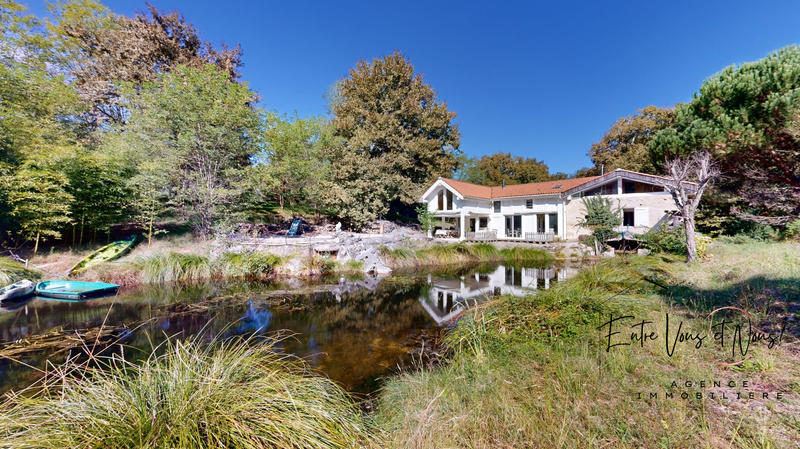 Maison ancienne - 200 m² - 9 pièces