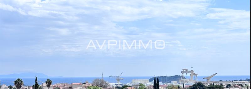 Appartement - 120 m² - 5 pièces